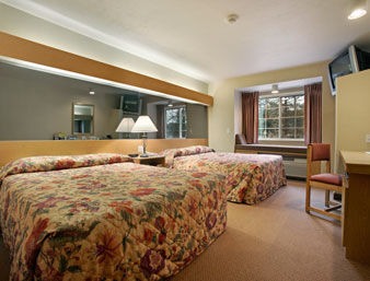 Travelodge Стърбридж Екстериор снимка